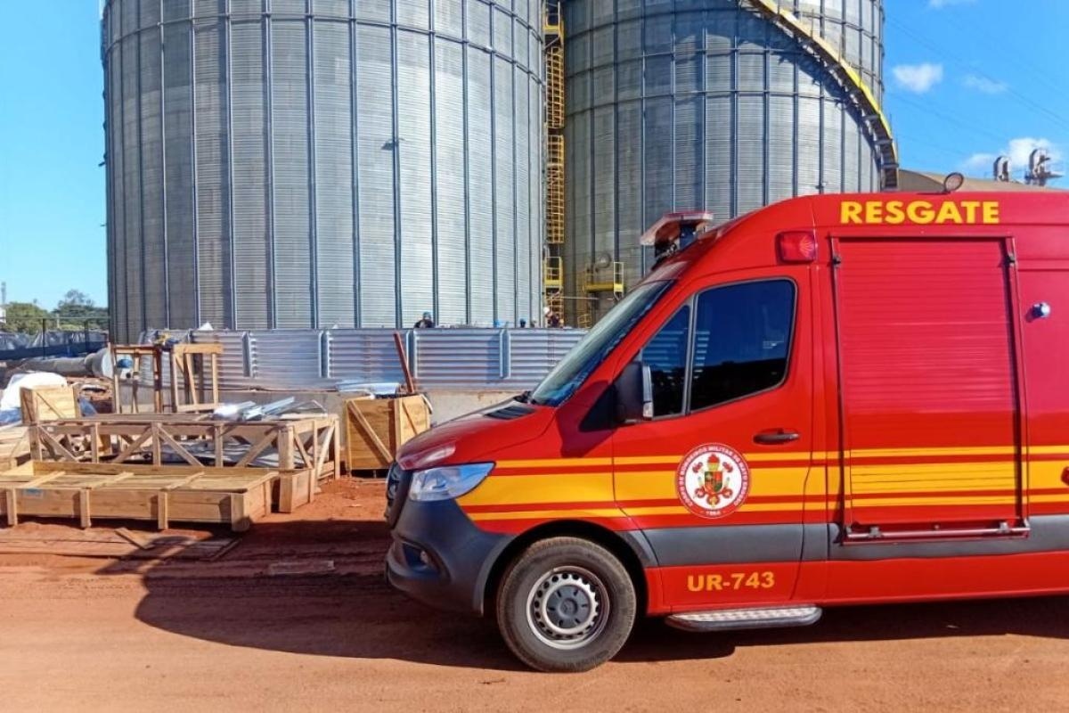 Dois trabalhadores morrem sugados por 'bica' de silo em MT