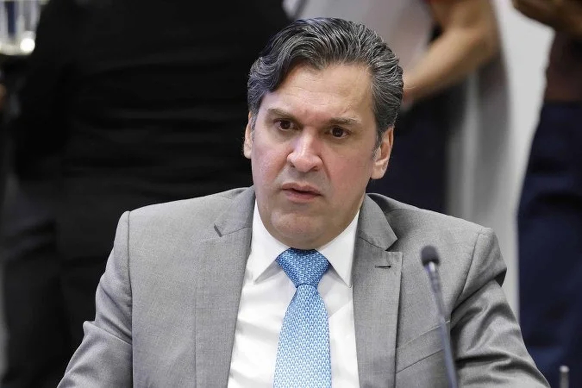 Comissão aprova aumento de 390% no Fundo Eleitoral para 2026