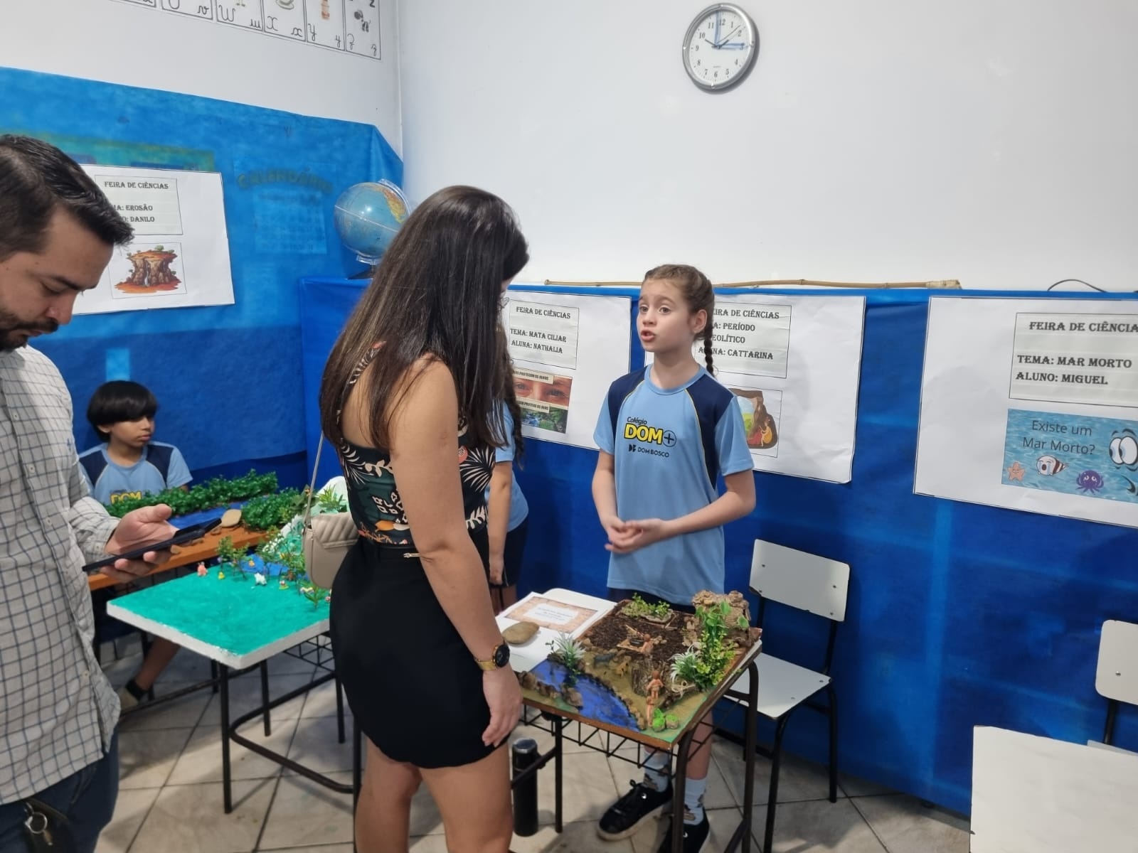 Alunos apresentam projetos na feira de ciências do DOM+