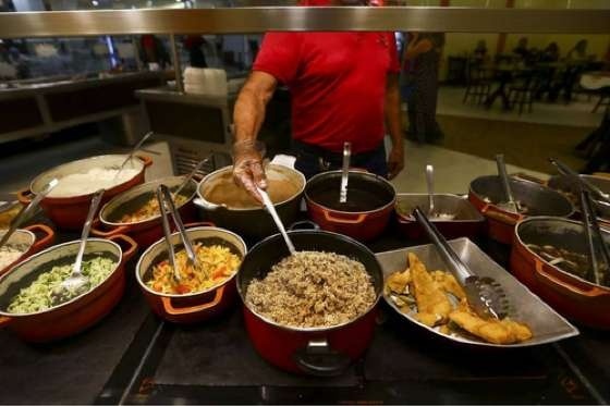 Briga por divisão de comida termina com jovem morto a facadas pelo 'amigo'