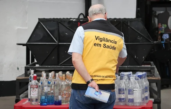 Intoxicação por metanol: Brasil tem 209 casos suspeitos, com 15 mortes