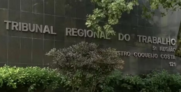 Justiça do Trabalho determina que 'filha de criação' receba R$ 50 mil de indenização por atuar como empregada doméstica