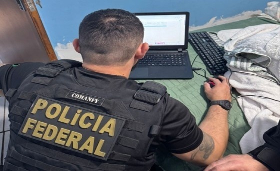 Suspeitos de vender material de abuso infantil são alvos da PF em MT e PR