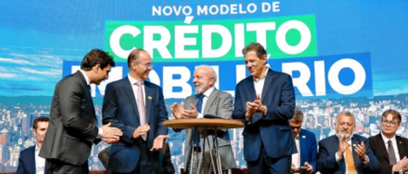 Com novo crédito anunciado por Lula, Caixa vai voltar a financiar até 80% do valor da casa própria