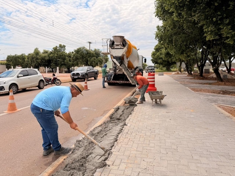 Obra do estacionamento da Avenida dos Tarumãs avança e deve ser entregue até dezembro