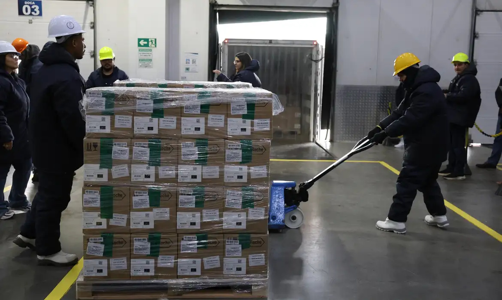 Brasil recebe lote de medicamento para tratar câncer de mama no SUS