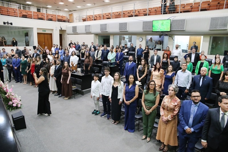 ALMT entrega honrarias a personalidades e entidades de MT