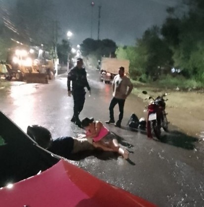 Motociclista bêbado atropela mulher que caminhava em MT