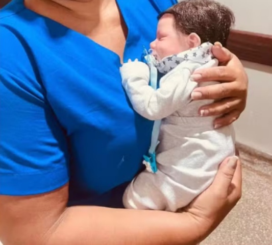 Mulher leva bebê reborn para consulta médica em UPA de Várzea Grande: 'sintomas de gripe'