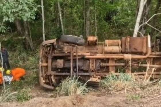 Jovem de 20 anos morre após pular de caminhão descontrolado durante ultrapassagem na BR-174
