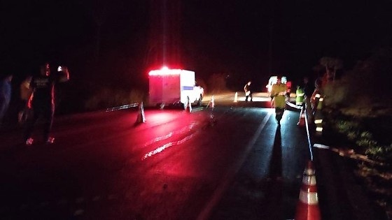 Filha encontra pai morto após atropelamento em rodovia