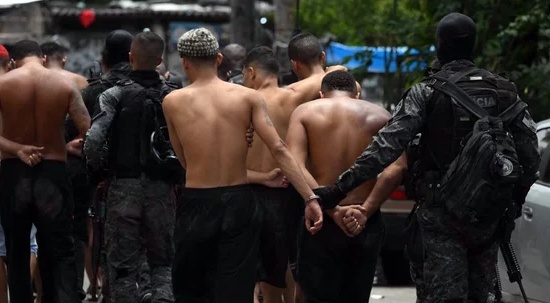 Operação no Rio contra facções criminosas já registra 64 mortes; Mais letal da história