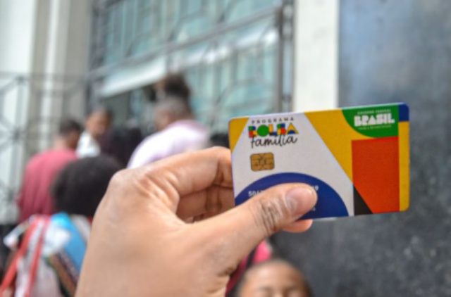 Bolsa Família deixa de pagar 2 milhões de beneficiários neste ano por aumento de renda