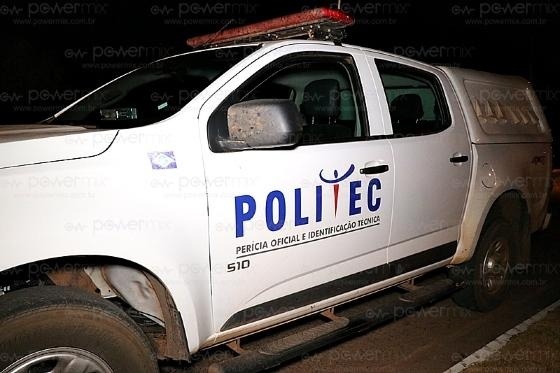 Colisão entre carro e carreta deixa uma pessoa morta na BR-163