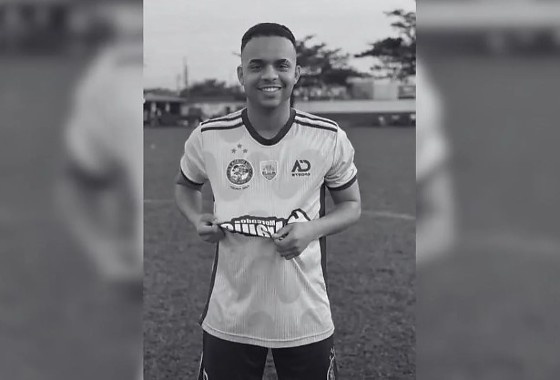 Jogador morre após bater a cabeça durante jogo