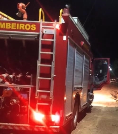 Prédio na região central de Sinop é atingido por incêndio