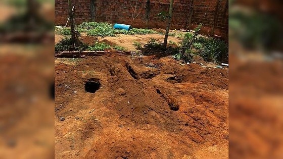 Corpo é encontrado enterrado no quintal e trio é preso em MT