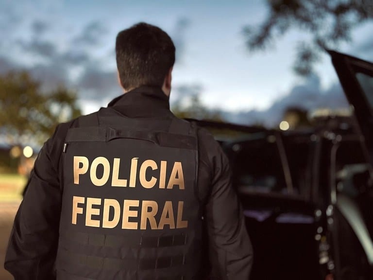 PF mira bancários por desvio de R$ 7 milhões de FGTS de treinadores e atletas de futebol