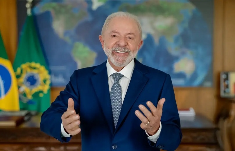 Isenção do IR injeta R$ 28 bilhões na economia, diz Lula