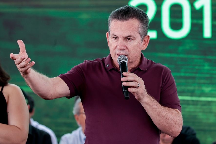Mendes vê inconstitucionalidade e veta aumento salarial no TJ