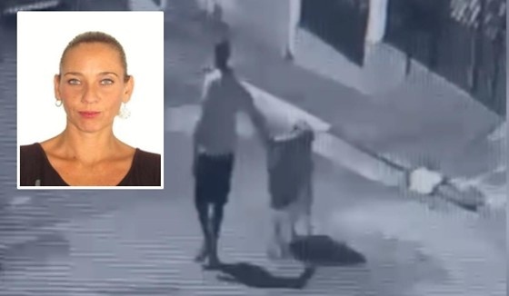 Homem abandona carrinho com corpo de mulher em rua; Veja vídeo