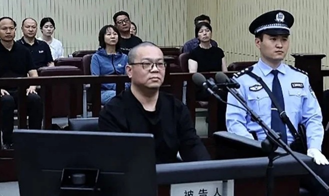 China executa ex-banqueiro por aceitar subornos de US$ 156 milhões