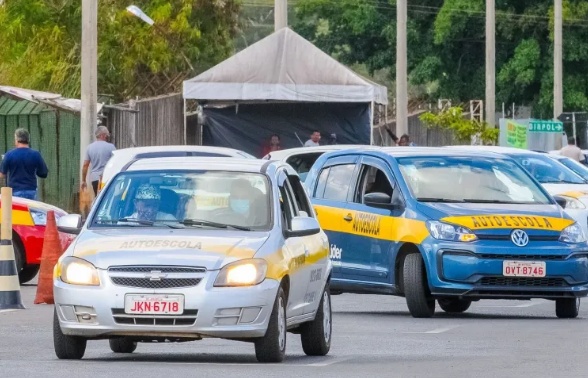 CNH sem autoescola: novas regras já afetam mais de 50 mil funcionários