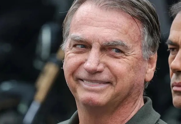 Câmara aprova projeto que reduz pena de Bolsonaro