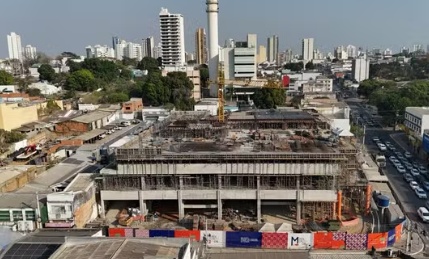 Grupo armado sequestra 10 trabalhadores de obra do Mercado Municipal em Cuiabá