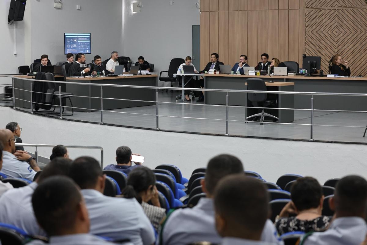 Em áudio, servidor afirma que advogado está sendo 'agressivo' com juíza