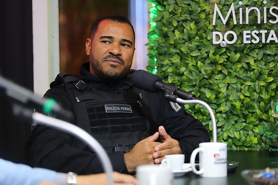 Diretor acusado de tortura tirou licença-prêmio 15 dias após inspeção