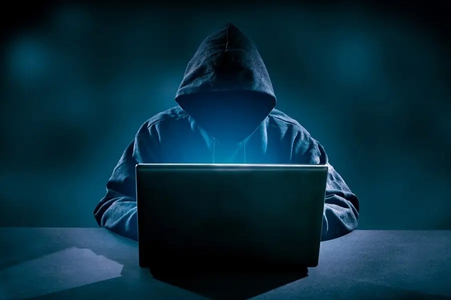 Com ajuda de hacker preso, 4 detentos fogem de presídio de BH com alvarás falsos.