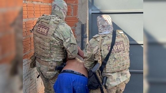 Após tortura, maníaco estupra ex-esposa e tenta matá-la a facadas em MT