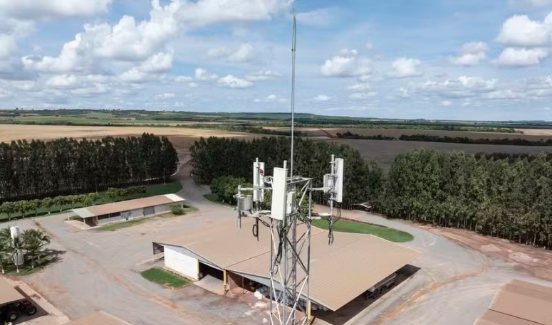 Fazenda-laboratório de agricultura digital colhe safra recorde de soja em Mato Grosso