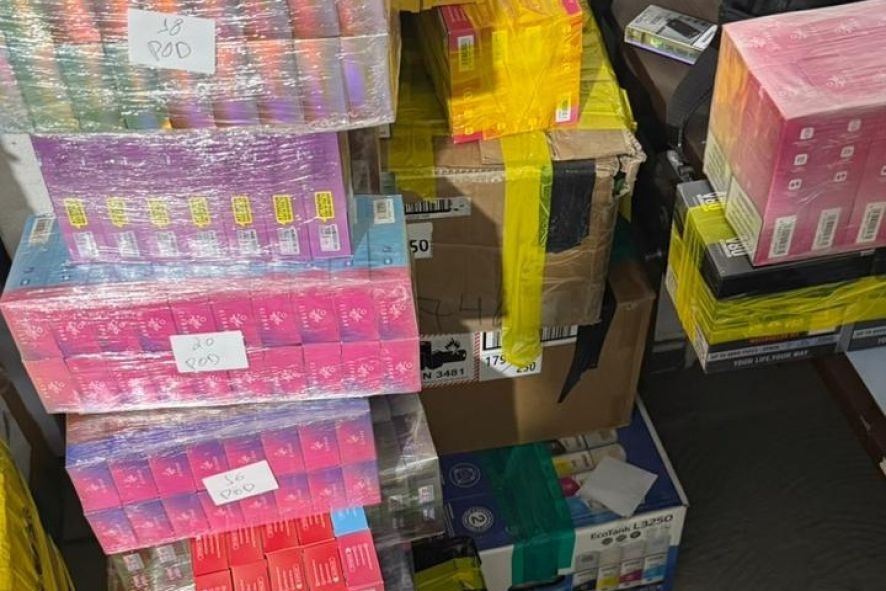 Homem é flagrado com 5,7 mil cigarros eletrônicos em Cuiabá