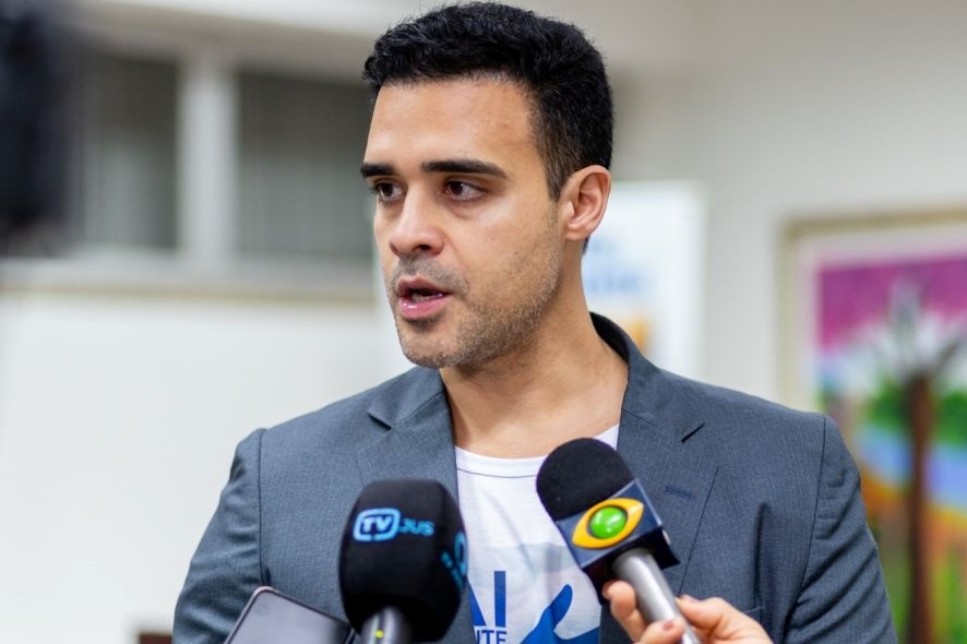 Juiz cita 'desprezo pela vida humana' e mantém advogado preso