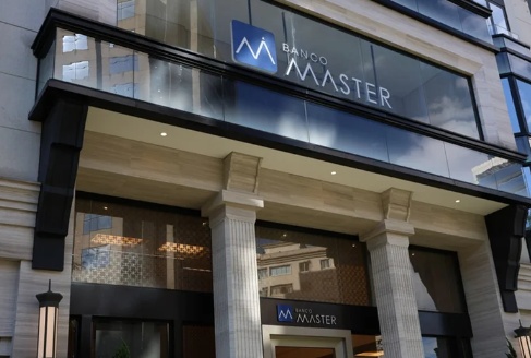 Master comprou R$ 6,7 bilhões de carteiras podres, não pagou nada e vendeu por R$ 12,2 bilhões ao BRB