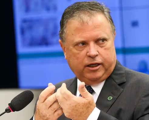 Blairo Maggi oferece R$ 100 mil para quem achar liminar que impede Amaggi de pagar Fethab