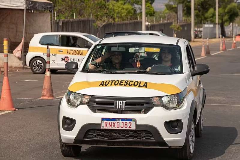 Baliza e rampa não reprovam mais candidatos no exame prático da CNH em MT