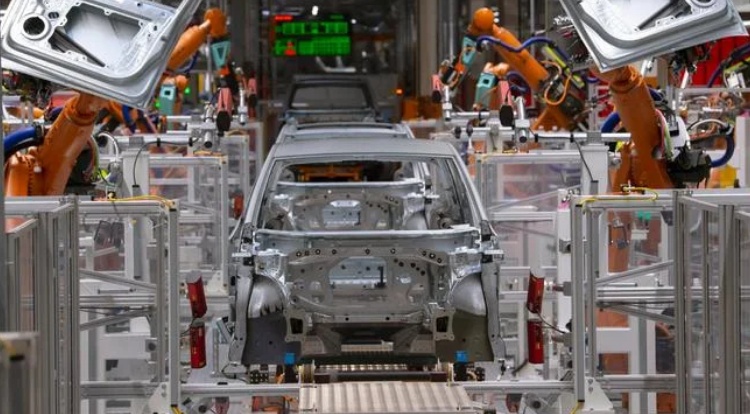 Volkswagen planeja cortes bilionários até 2028 em todas as subsidiárias do grupo