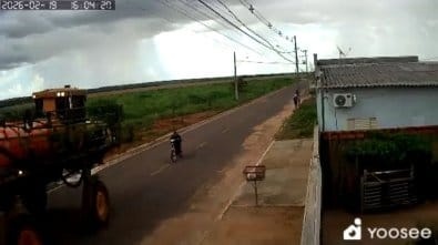 Adolescente de 15 anos morre atropelado por pulverizador agrícola em MT; veja vídeo