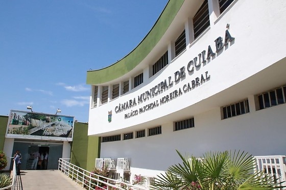 Pagamento de férias de vereadores pode custar R$ 3 milhões à Câmara de Cuiabá em 2026