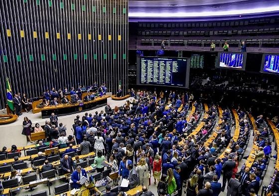 Penas de até 40 anos, mas sem imposto para bets; veja como ficou o PL Antifacção aprovado pela Câmara