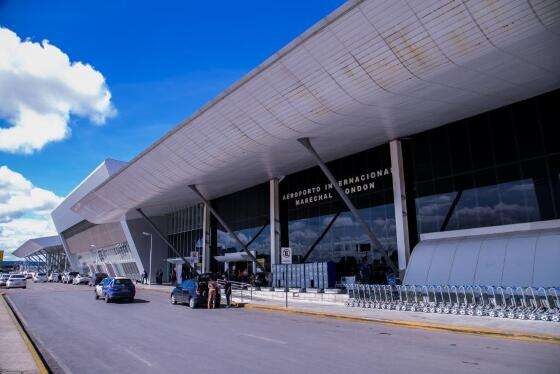 Homem é retirado de avião com destino a Cuiabá após embarcar com caixa 'misteriosa'