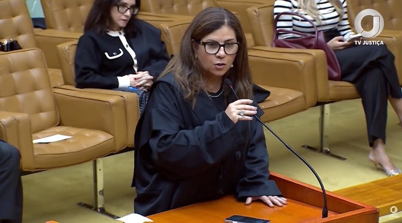 'Desembargador mal tem lanche', diz juíza ao defender penduricalhos
