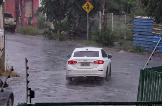 Março começa com alerta de temporais e altas temperaturas
