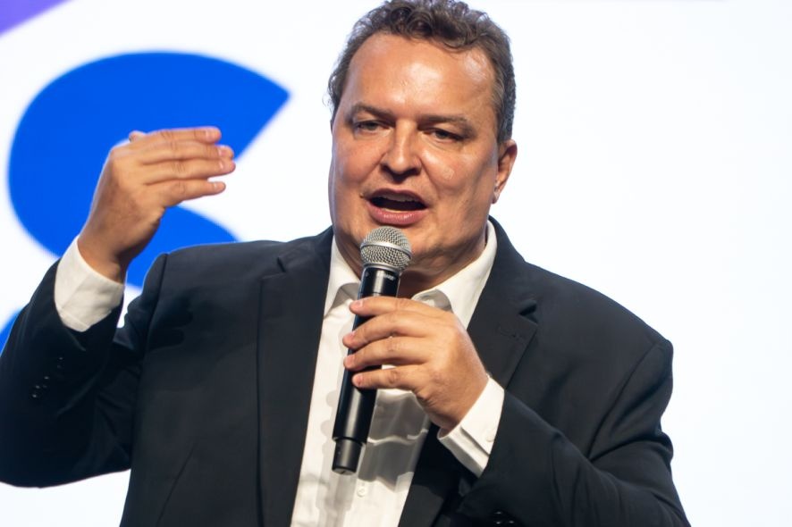 Max:' Não é só o PL que tem pessoas que acreditam na direita'