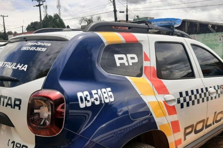 Mulher é morta a tiros na frente do filho de cinco anos em MT
