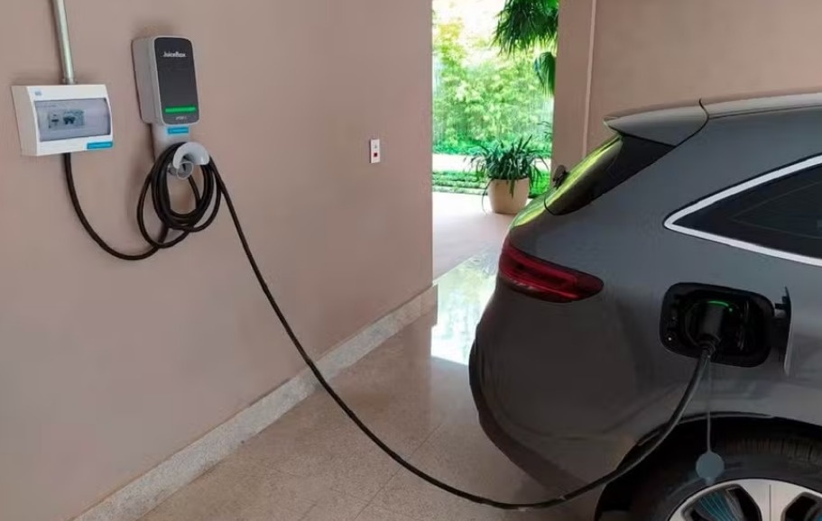 Como fazer a instalação segura de carregador elétrico para carros
