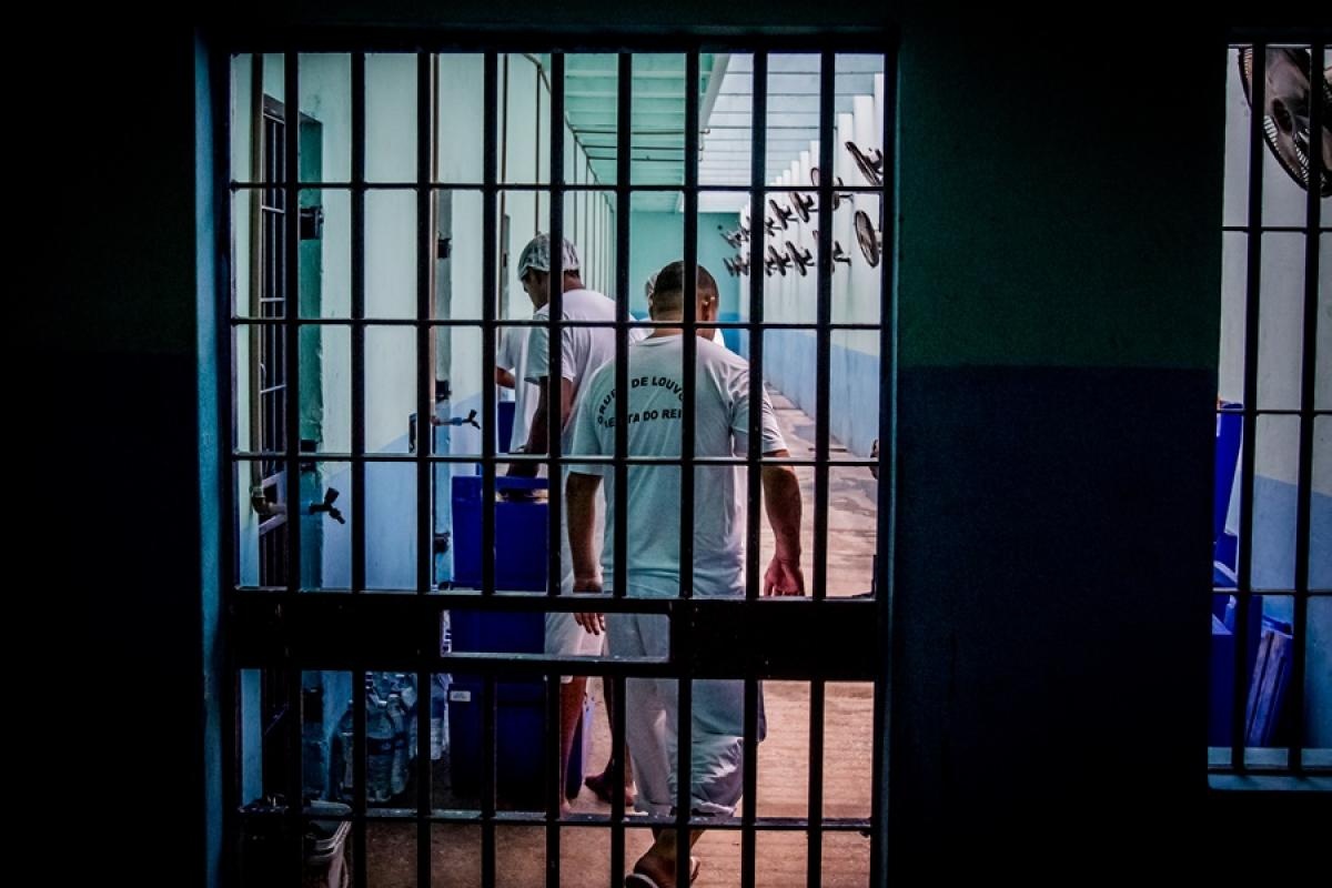 Número de presos cresce 66% e agrava colapso em Mato Grosso